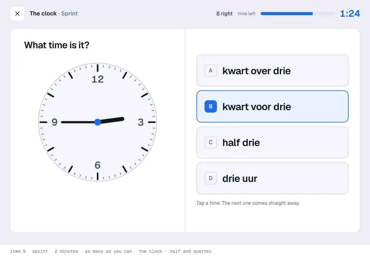 Clock practice in Sprint mode: an analogue clock showing a quarter to three and four Dutch times to choose from, with the time left shown at the top.